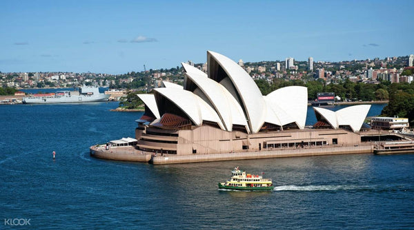 Guided walking tour of the Sydney Opera House